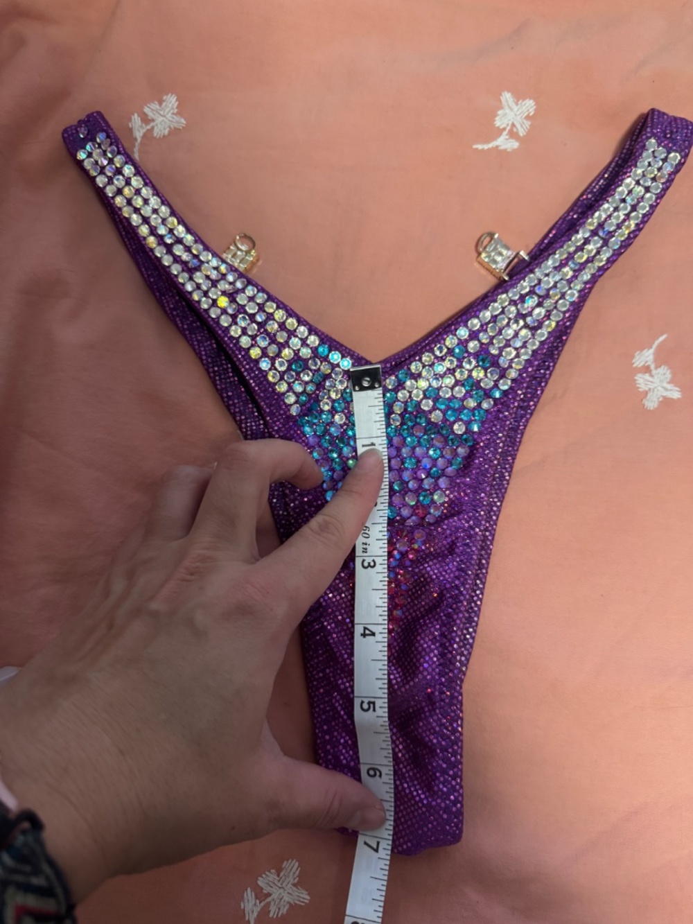 Figure suit - Picture 9 of 9